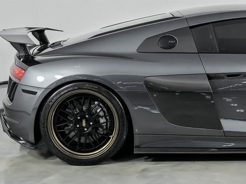 Used 2017 Audi R8 V10 plus image 13