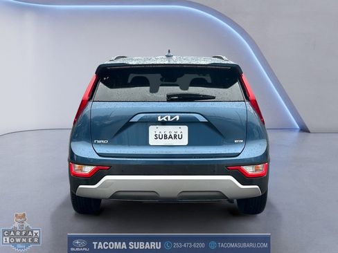 Used 2024 Kia Niro EX image 4