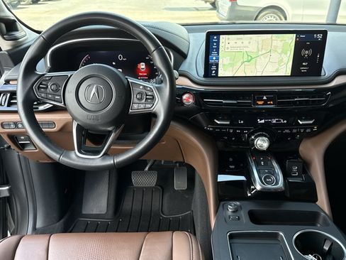 Used 2025 Acura MDX w/ Technology Package FWD image 7