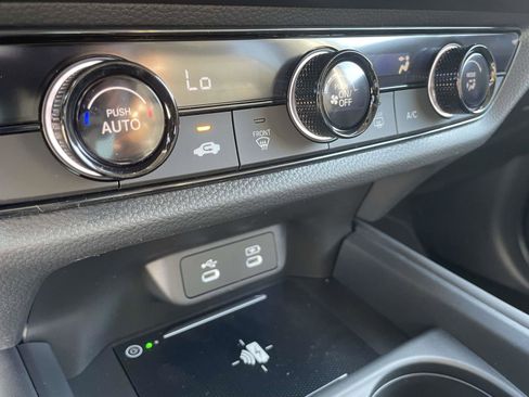 New 2026 Honda HR-V LX image 9