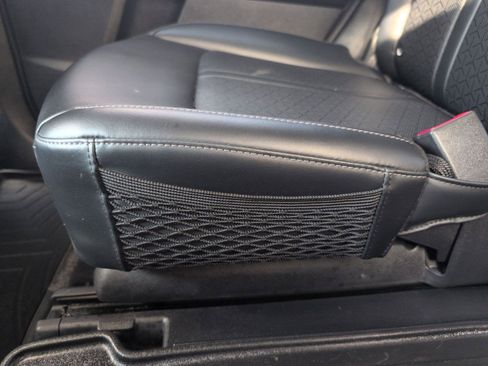 Used 2021 Kia Sorento EX image 11