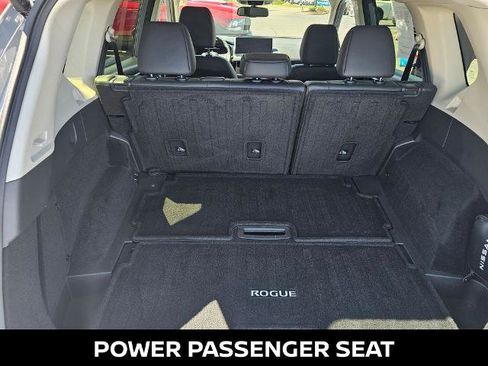 Certified 2025 Nissan Rogue SL AWD/4WD image 11