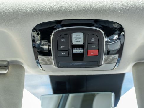 Used 2024 Hyundai Palisade Calligraphy image 58