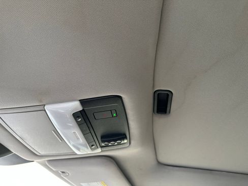 Used 2022 Nissan Pathfinder SL w/ Cargo Package FWD image 20