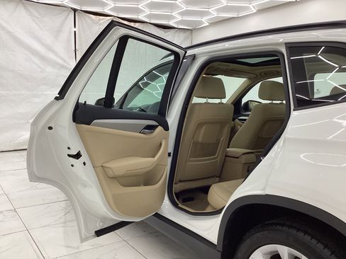 Used 2015 BMW X1 xDrive28i image 22