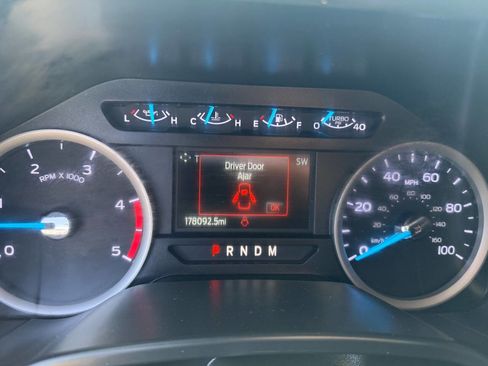 Used 2022 Ford F350 XLT w/ XLT Premium Package AWD/4WD image 24