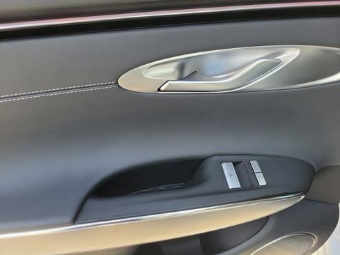 Used 2026 Genesis GV70 2.5T Select image 10