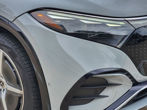 Certified 2023 Mercedes-Benz EQS 580 4MATIC SUV image 7