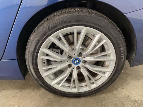 Used 2024 BMW 330e xDrive image 8