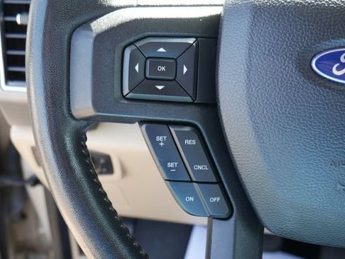Used 2017 Ford F150 XLT w/ Equipment Group 302A Luxury AWD/4WD image 18