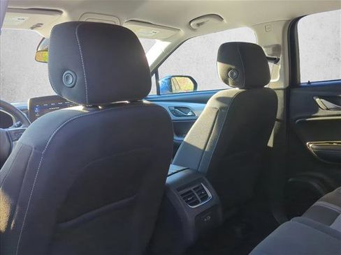 Used 2023 Chevrolet Blazer LT image 15