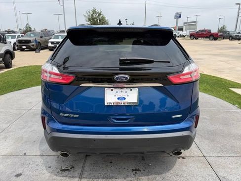 Certified 2020 Ford Edge SE FWD image 5