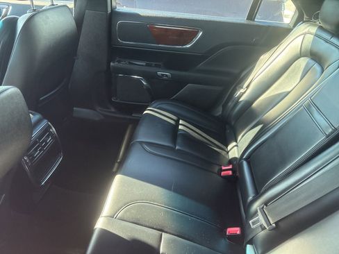 Used 2020 Lincoln Continental image 6