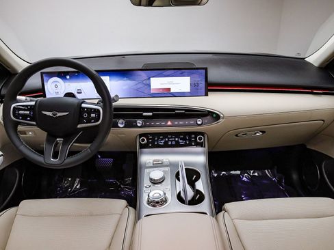 Used 2026 Genesis GV70 2.5T Advanced image 13