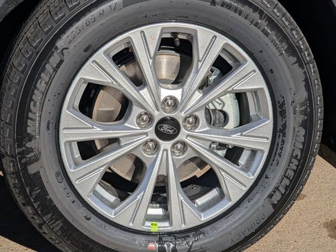 New 2026 Ford Escape Active image 9