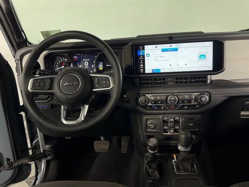 Certified 2025 Jeep Wrangler Unlimited Sahara image 13