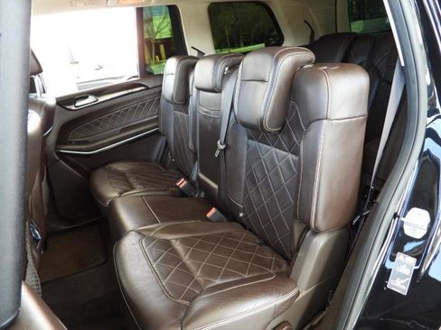 Used 2017 Mercedes-Benz GLS 550 4MATIC image 43