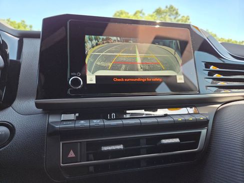 Certified 2025 Toyota Camry SE FWD image 33