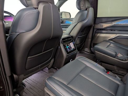 Used 2025 Cadillac Escalade IQ Luxury 2 w/ LPO, Premium Carpet Package image 22