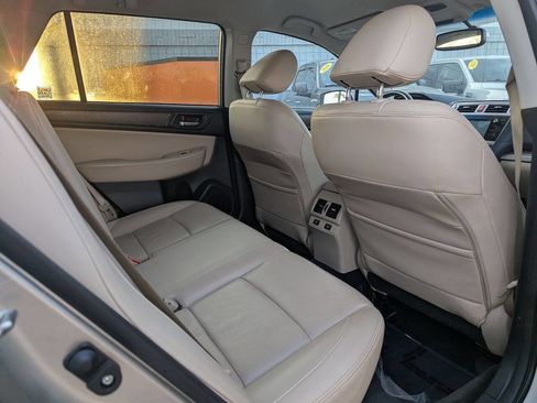 Used 2015 Subaru Outback 2.5i Limited w/ Popular Package #4 AWD/4WD image 19