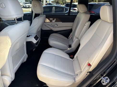 Used 2023 Mercedes-Benz GLS 450 GLS 450 image 10