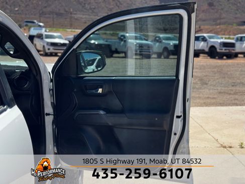 Used 2023 Toyota Tacoma TRD Off-Road AWD/4WD image 37