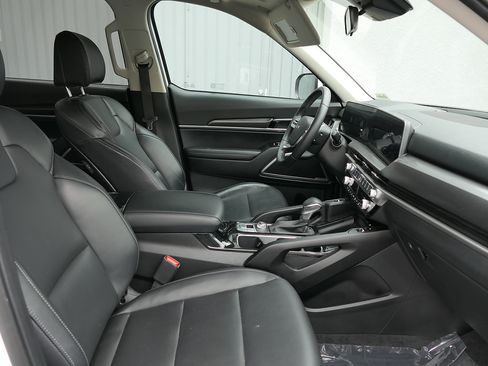 Used 2024 Kia Telluride S w/ S Sunroof Package FWD image 28