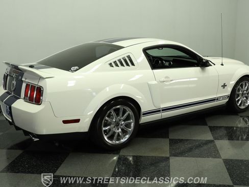 Used 2007 Ford Mustang Shelby GT500 RWD image 12