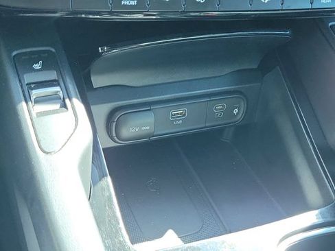 Used 2023 Kia Telluride S FWD image 31