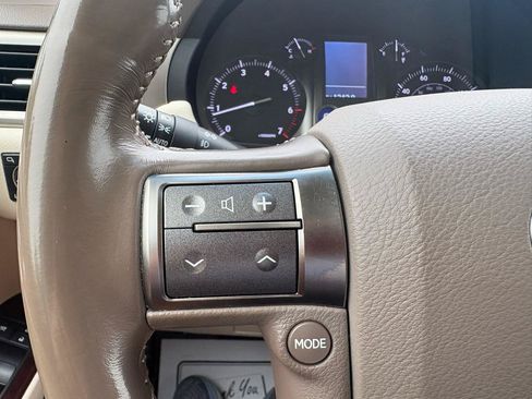 Used 2017 Lexus GX 460 Premium w/ Premium Package AWD/4WD image 12