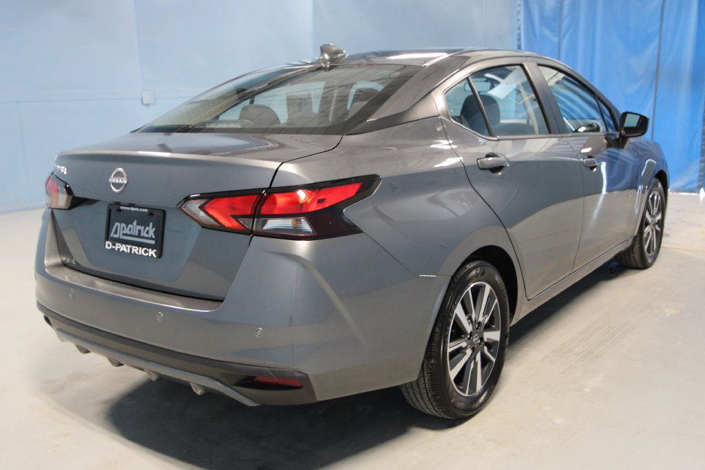 Used 2025 Nissan Versa SV FWD image 31