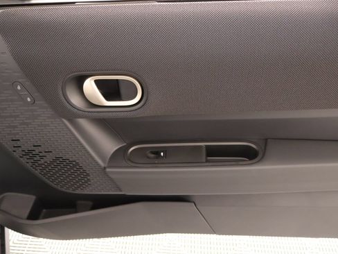 New 2026 MINI Cooper 2-Door Hardtop FWD image 14