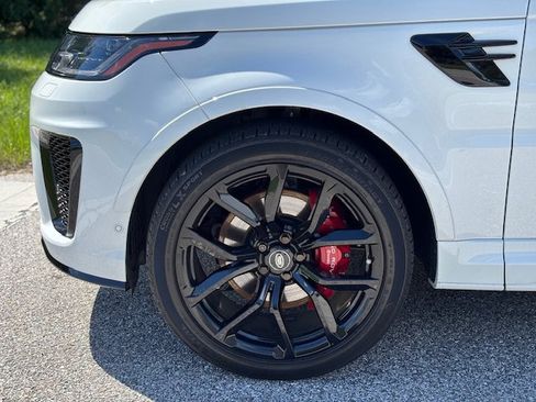 Used 2022 Land Rover Range Rover Sport SVR AWD/4WD image 9