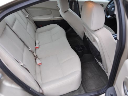 Used 2005 Pontiac Grand Prix GTP w/ Premium Audio Package FWD image 25