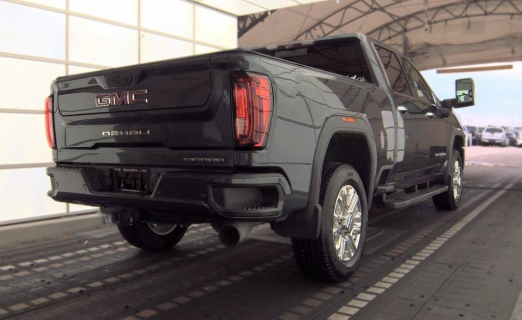 Used 2020 GMC Sierra 2500 Denali w/ Denali Ultimate Package AWD/4WD image 8