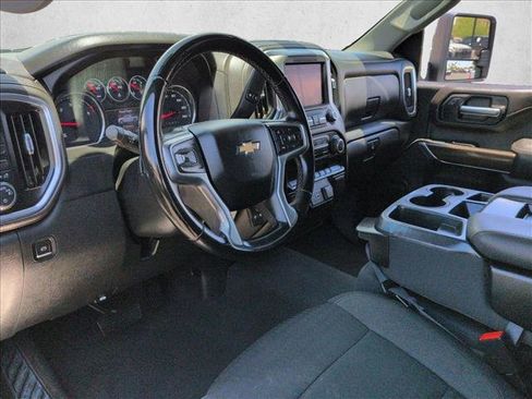 Used 2023 Chevrolet Silverado 3500 LT AWD/4WD image 13