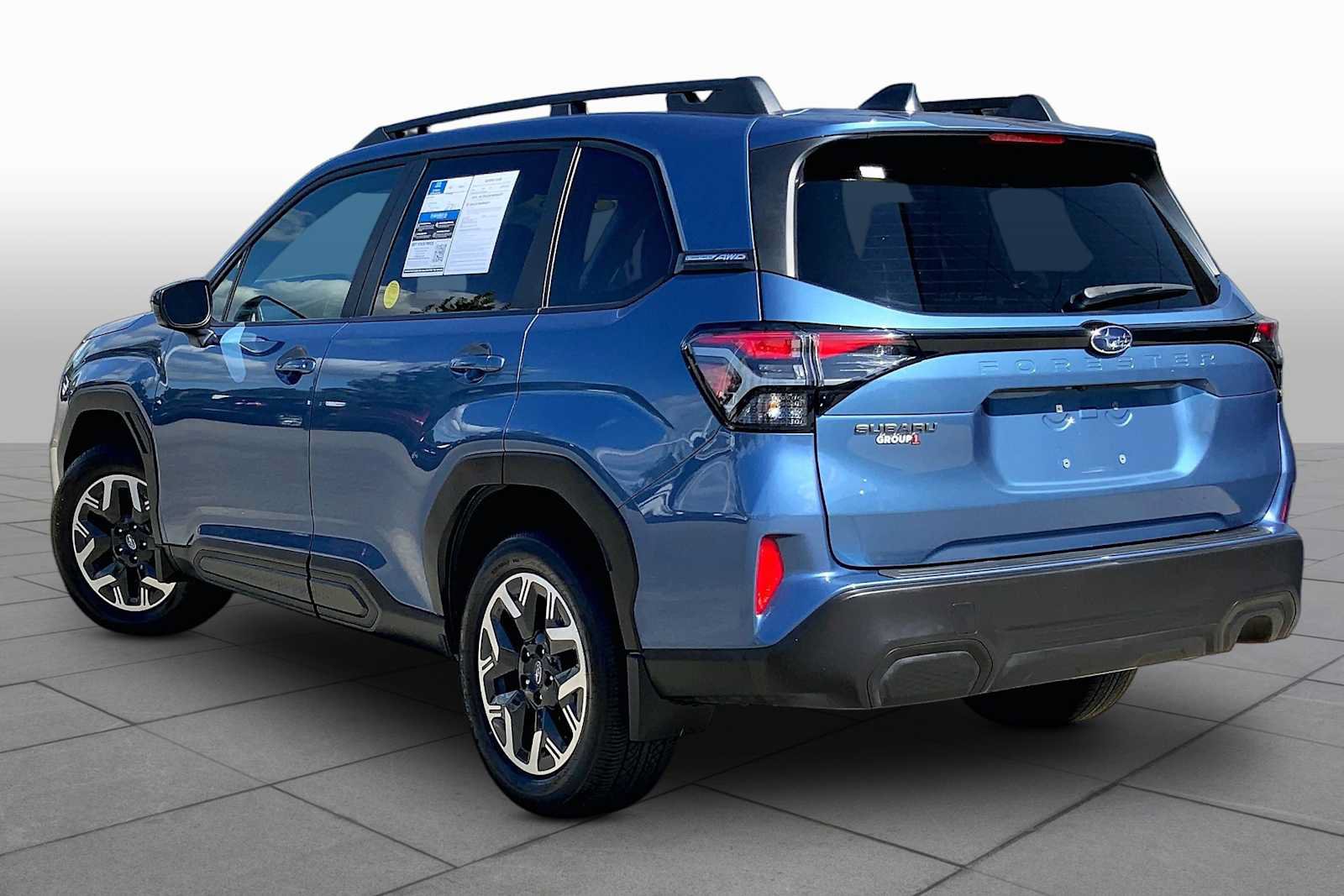 Certified 2025 Subaru Forester Premium AWD/4WD image 12