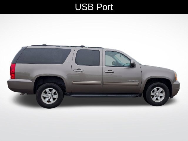 Used 2013 GMC Yukon XL SLT w/ SLT-2 Equipment Package AWD/4WD image 7