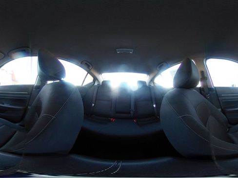 Used 2025 Nissan Altima 2.5 SV FWD image 42