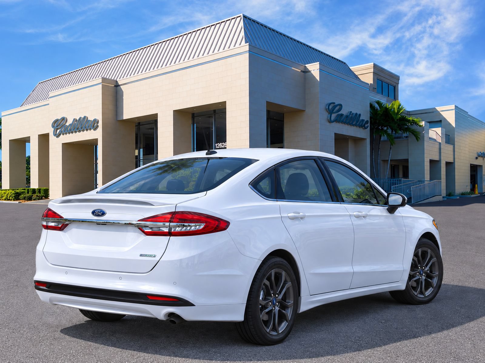 Used 2018 Ford Fusion SE w/ Equipment Group 201A FWD image 4