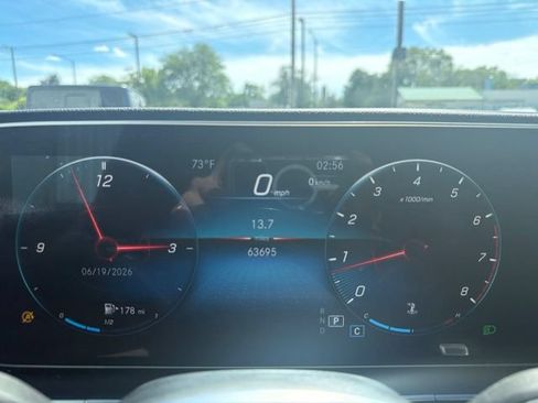 Used 2022 Mercedes-Benz GLE 350 4MATIC w/ Premium Package image 26