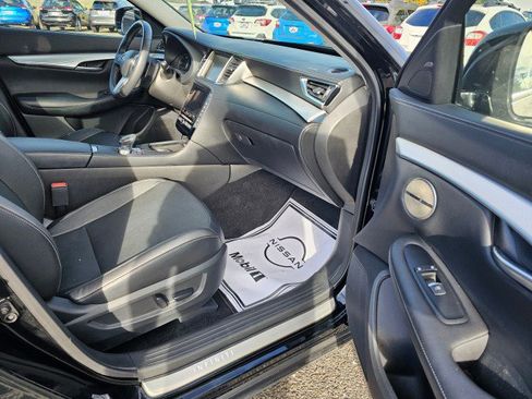 Used 2021 INFINITI QX50 Sensory image 12