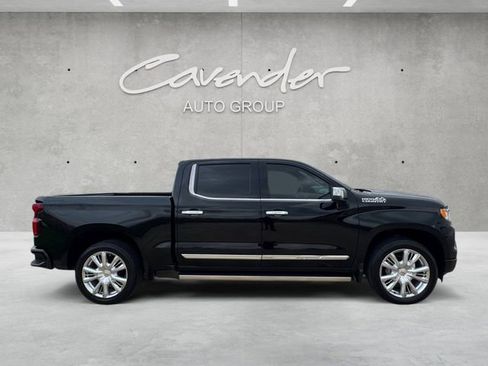 Used 2023 Chevrolet Silverado 1500 High Country w/ High Country Premium Package image 17