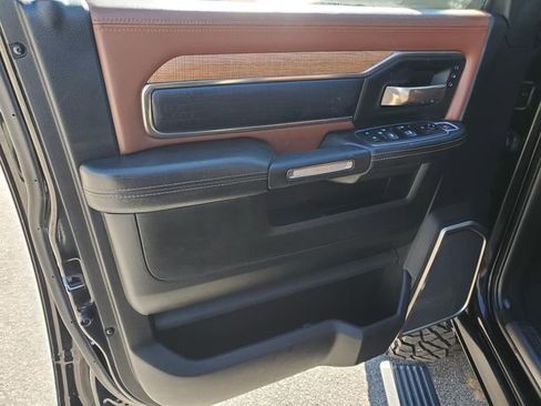 Used 2019 RAM 2500 Limited image 15