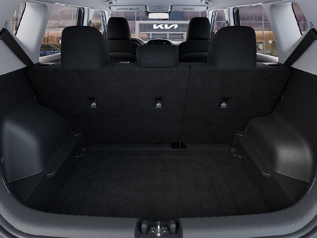 Used 2025 Kia Soul LX w/ LX Technology Package FWD image 19