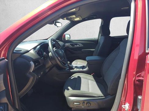 Used 2023 Chevrolet Traverse LT image 15