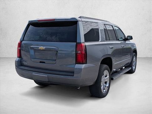 Used 2019 Chevrolet Tahoe LT w/ LT Signature Package RWD image 3