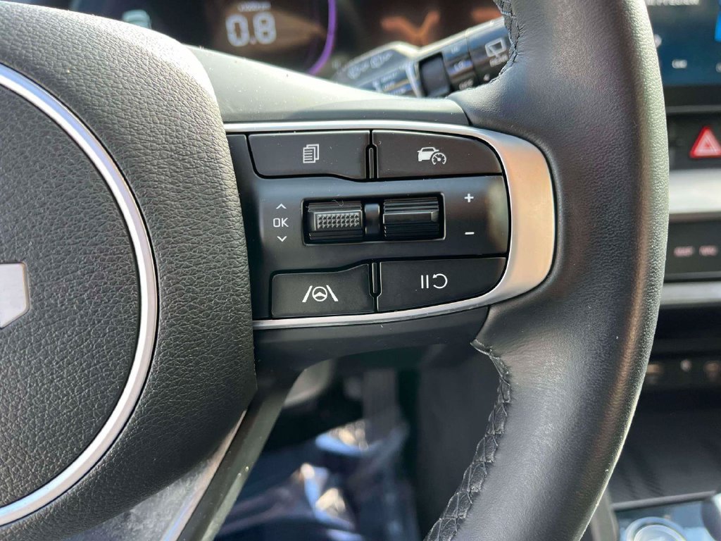 Used 2025 Kia Sportage EX FWD image 20