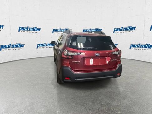 Used 2024 Subaru Outback Premium AWD/4WD image 8