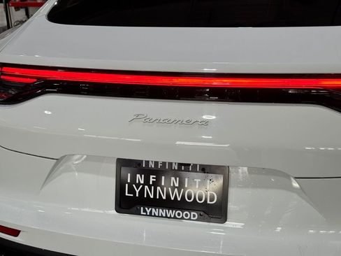 Used 2023 Porsche Panamera Platinum Edition w/ Sport Chrono Package image 28